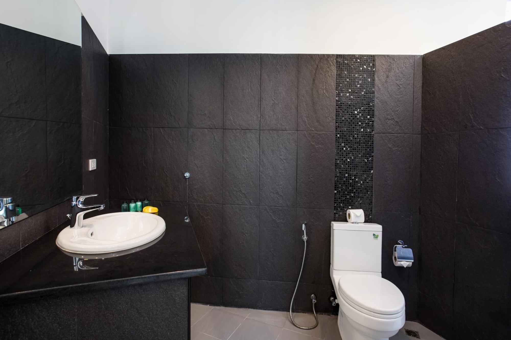 3 Bedrooms In Rawai- V11 T * Ban Saiyuan