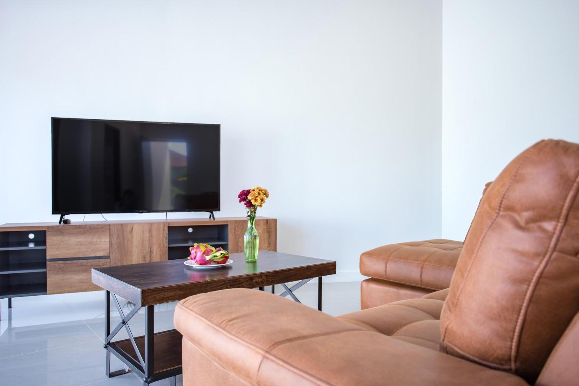 Apartment 3 Bedrooms In Rawai- V11 T Ban Saiyuan