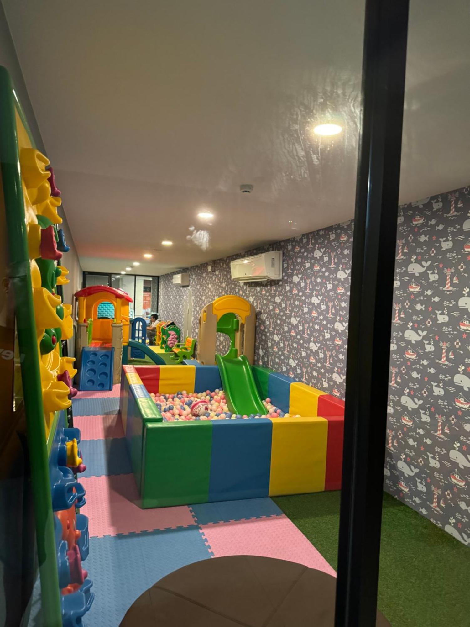 Apartment Mida Grande Surin Ban Lum Fuang