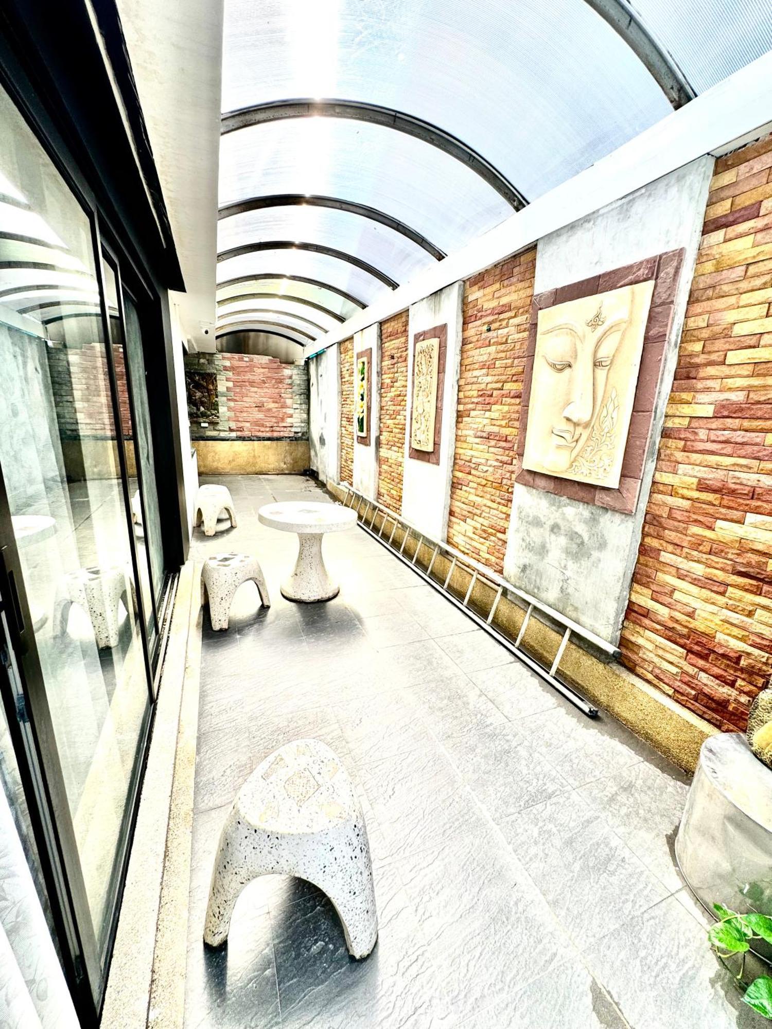 L8 Promotion 1 Bedroom In Bangla Road With Private Jacuzzi & Roof Pool Patong