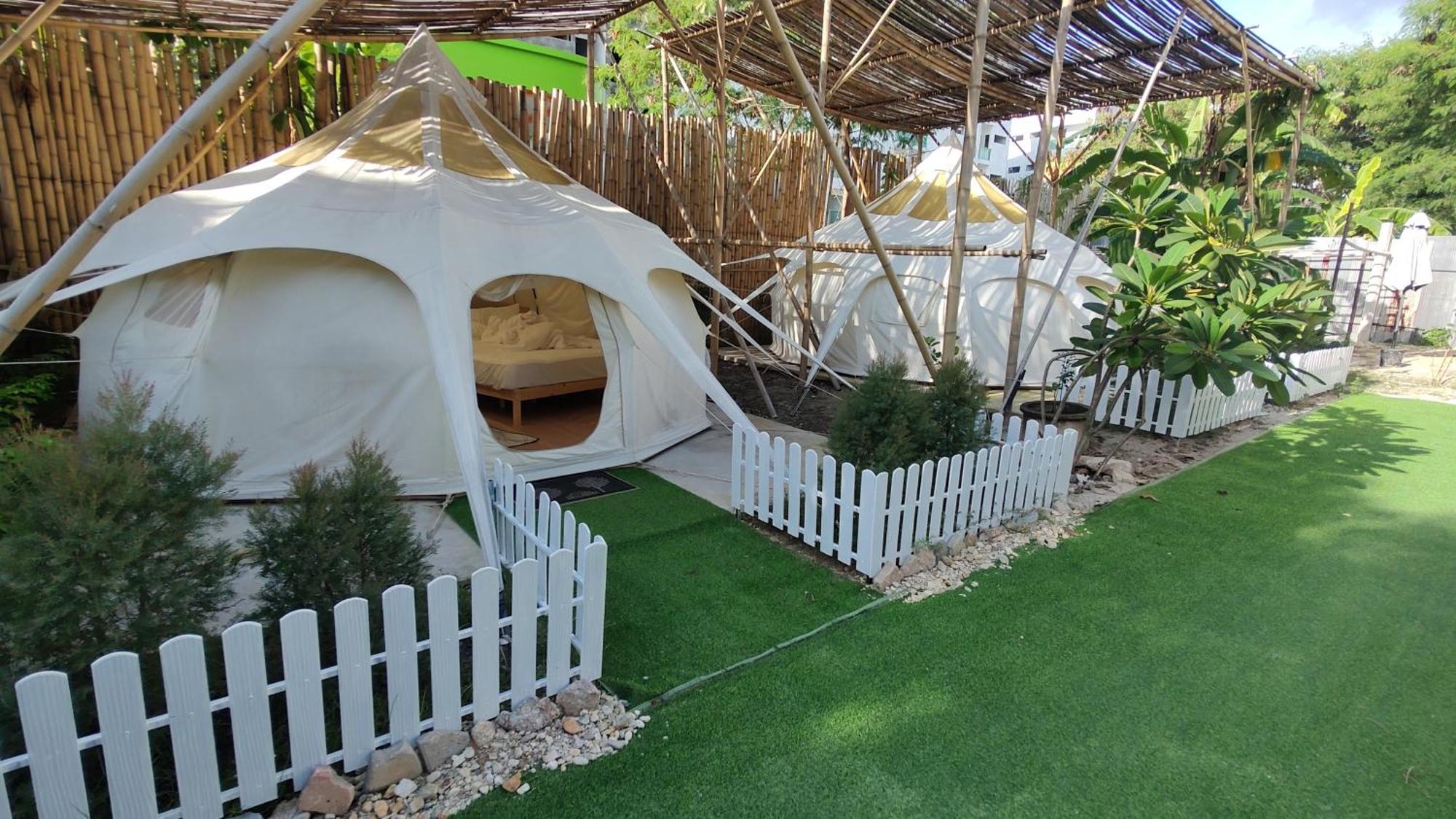 Bambus Restaurant, Bar & Glamping * Patong