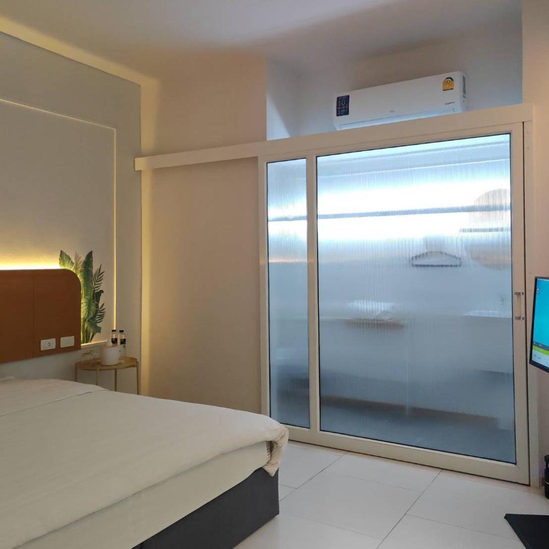 Liebeshotel Innluxphuket