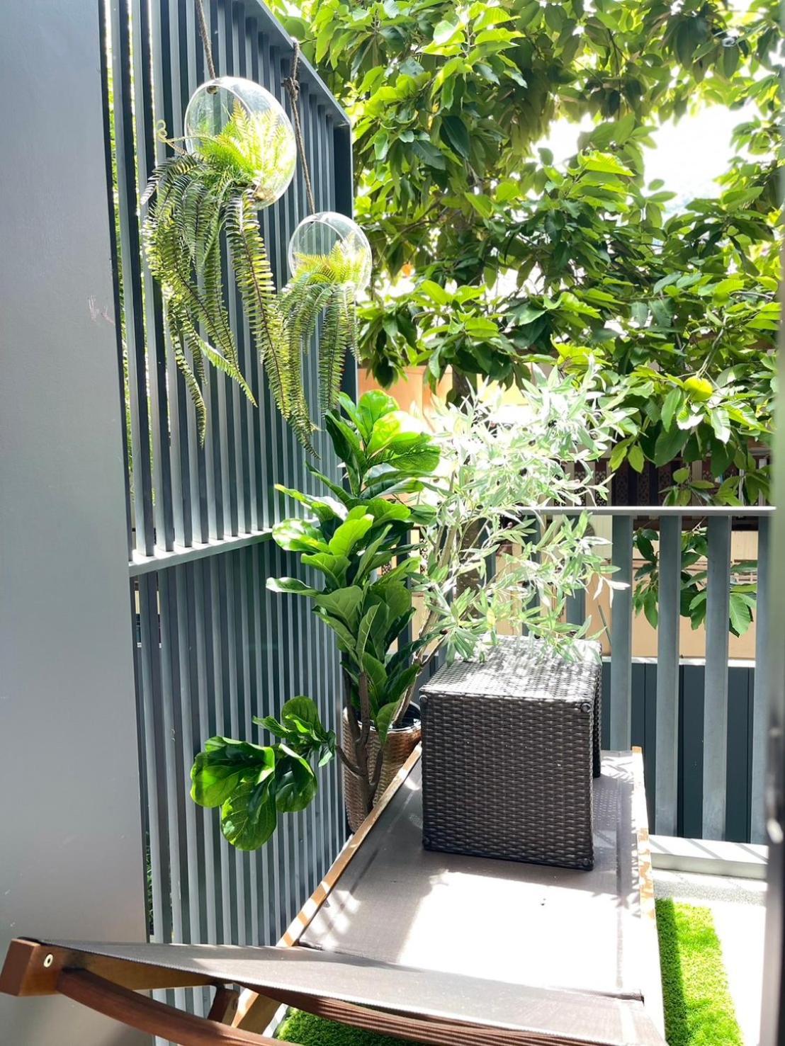The Deck - Bangla Apartment *