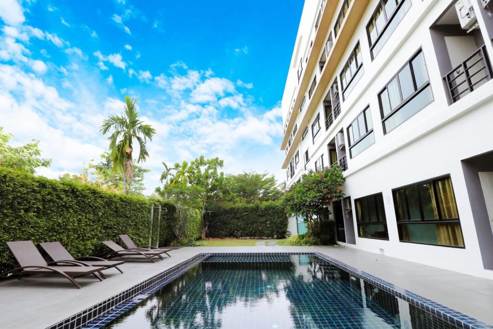 S4 - Near Phuket Airport Hotel Nai Yang