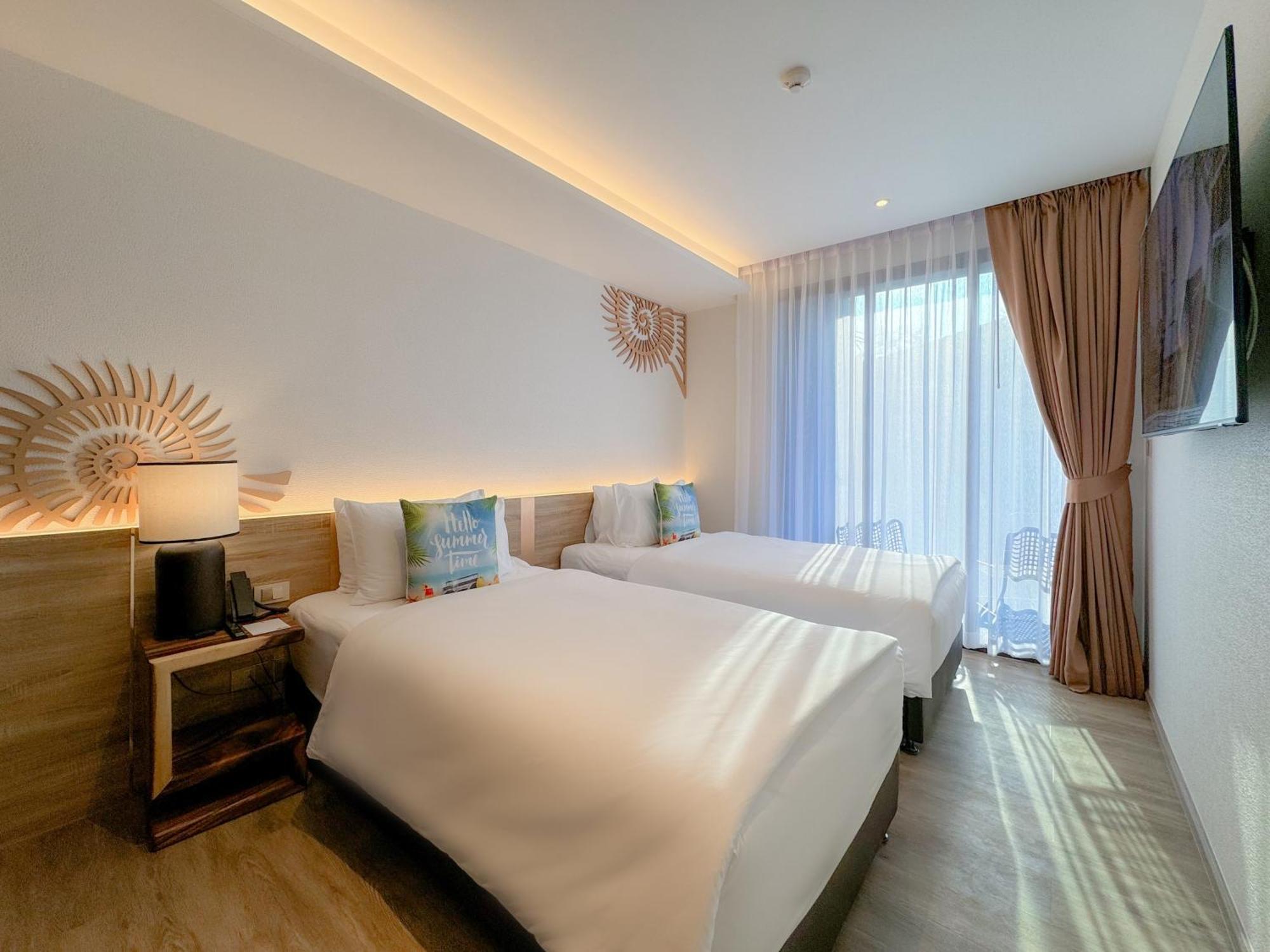 The Marin Phuket 5* Strand Kamala