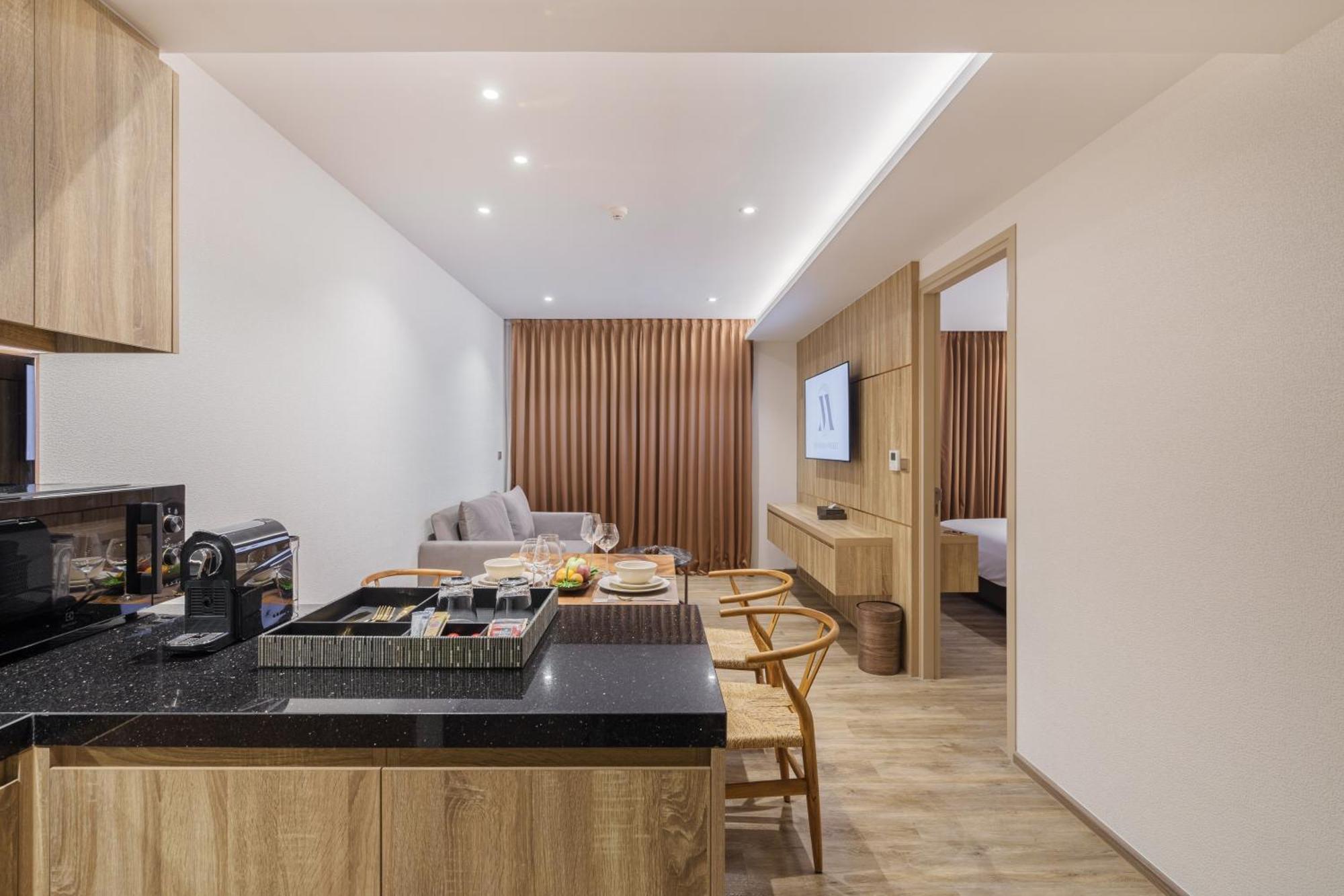 Hotel The Marin Phuket 5*