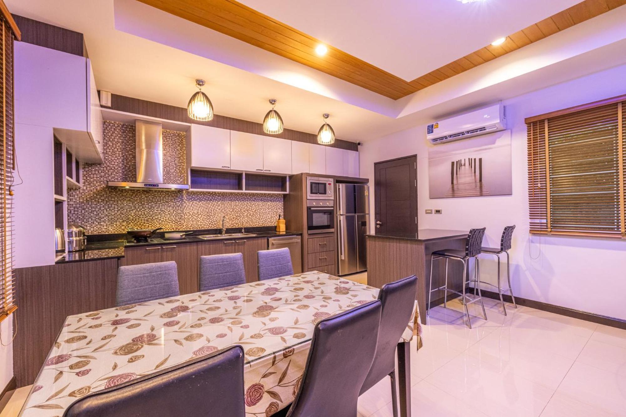 Phuket Kana International Hotel普吉岛卡娜国际酒店 4*