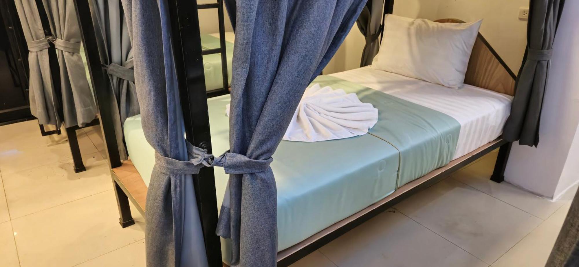 Hotel The Journey New Patong