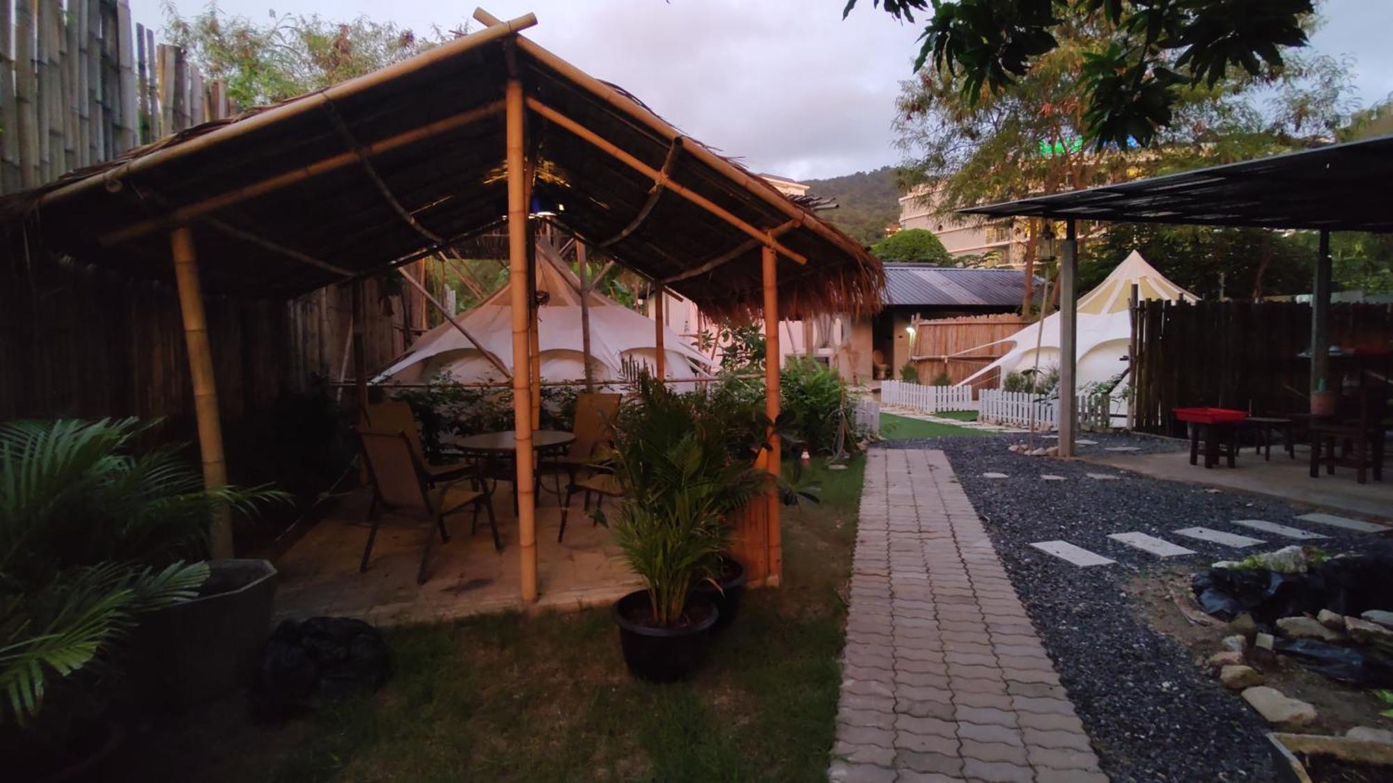 Bambus Restaurant, Bar & Glamping Patong