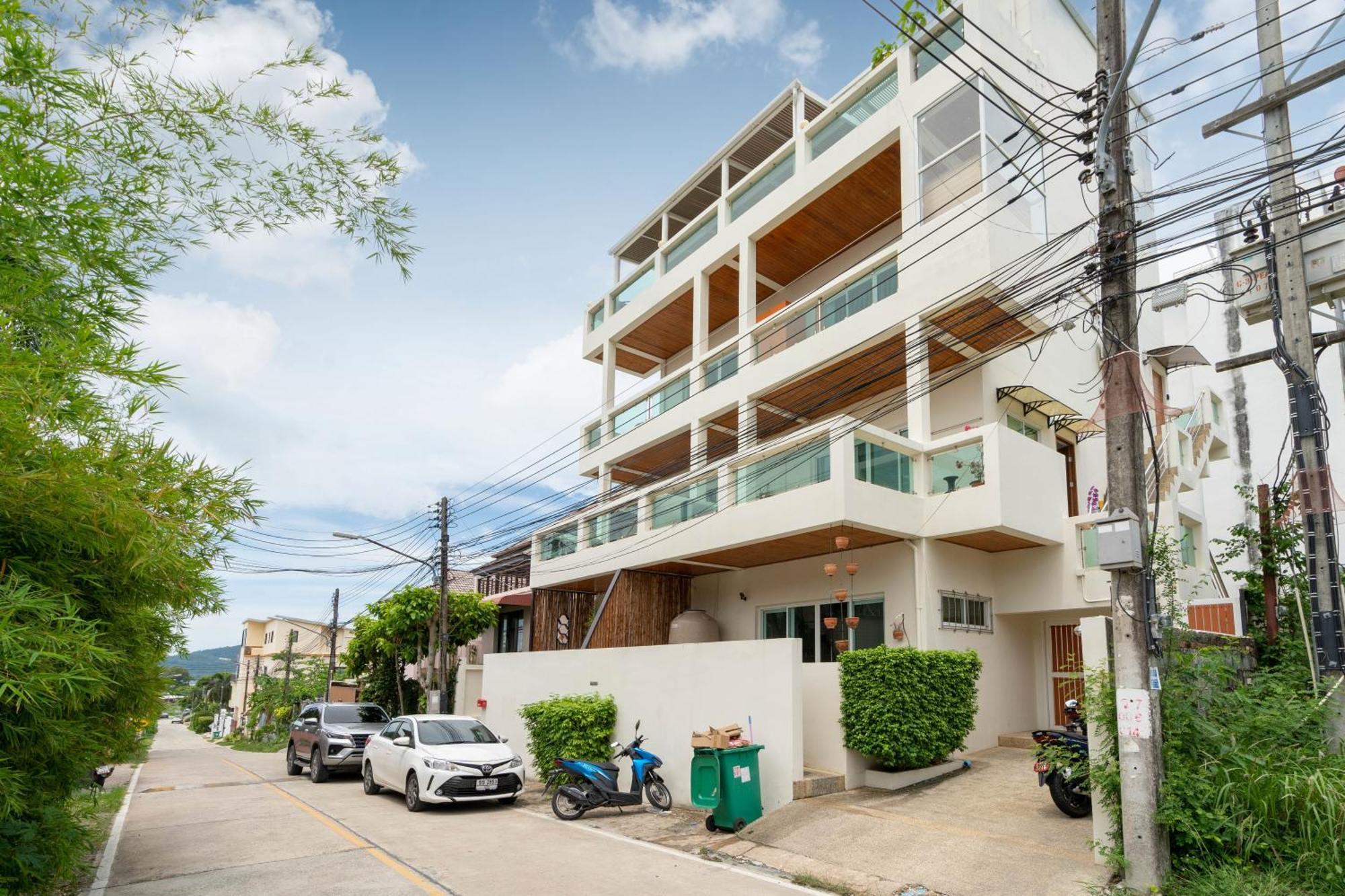 1 Bedroom In Naiharn T Apartment Ban Saiyuan