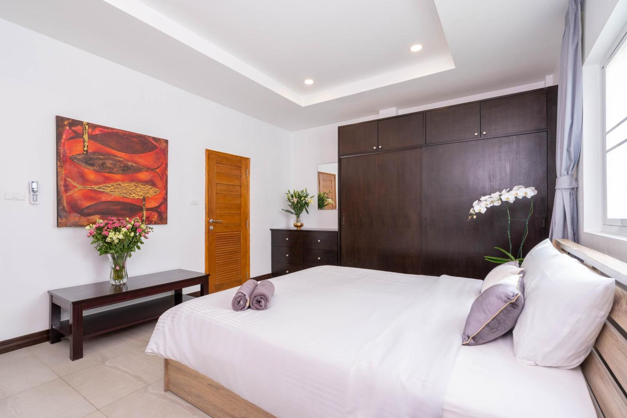 1 Bedroom In Naiharn T *