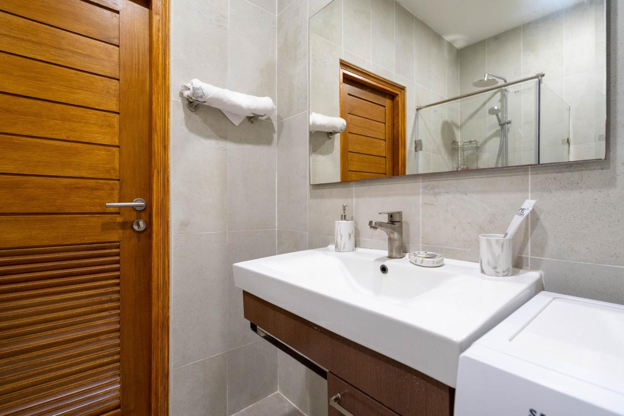 Apartment 1 Bedroom In Naiharn T *
