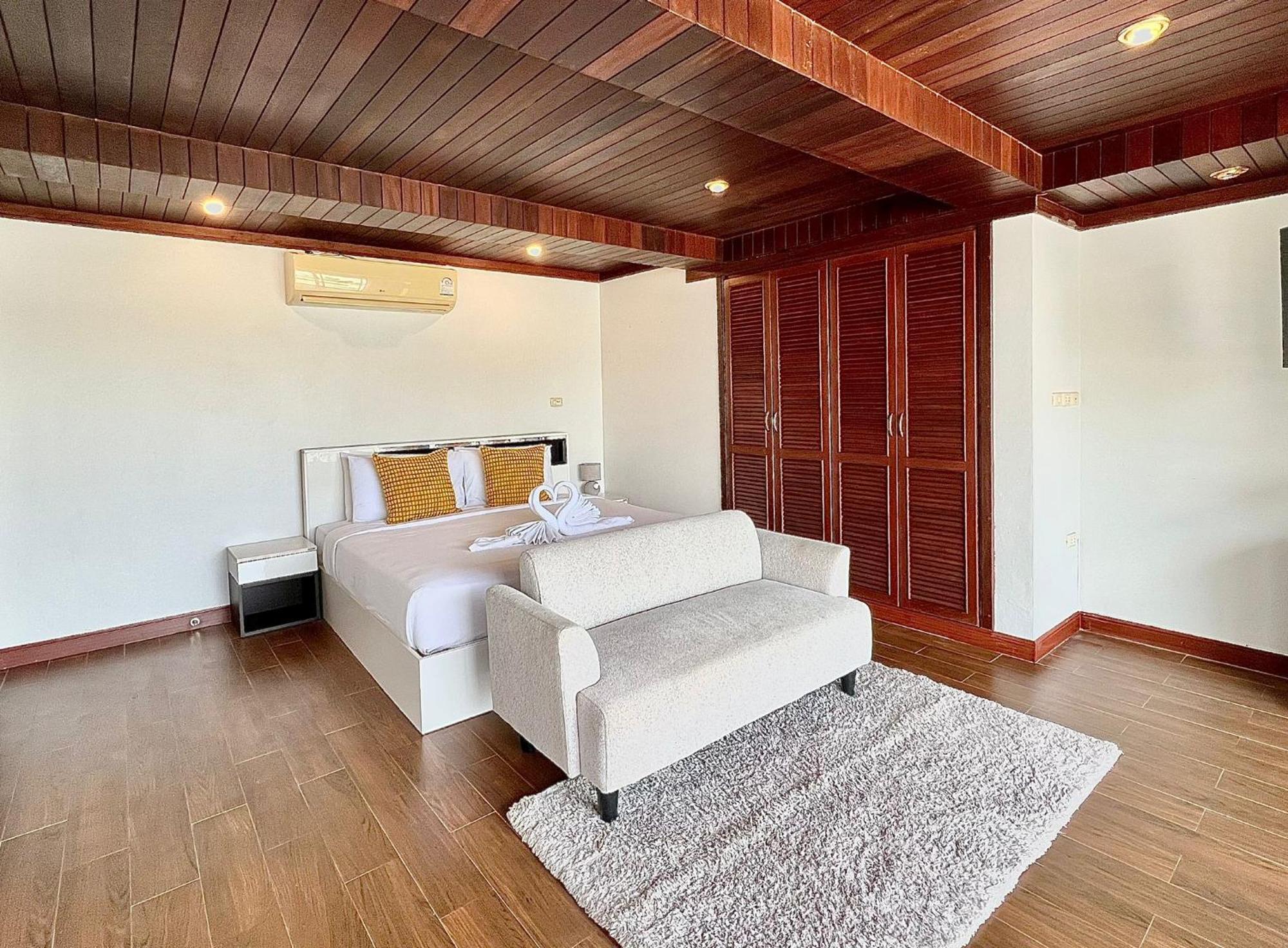 Moonlight Panorama Seaview House By Resava * Surin Beach (Phuket)