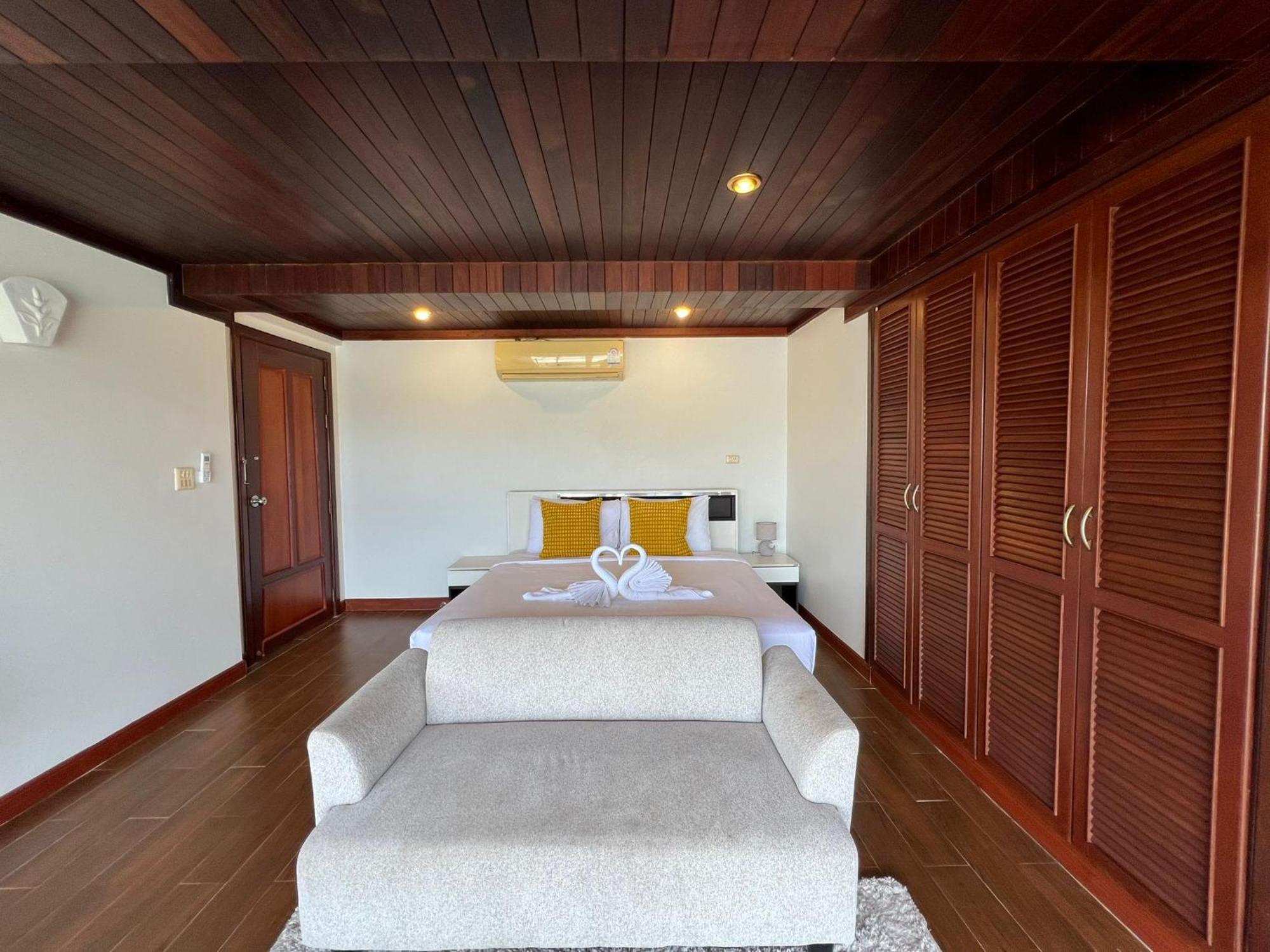 Moonlight Panorama Seaview House By Resava Villa *