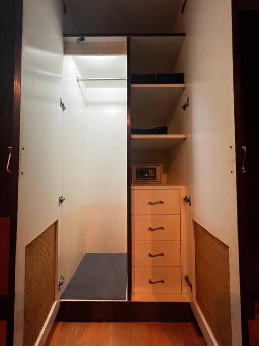 Tower - Amp Apartment *