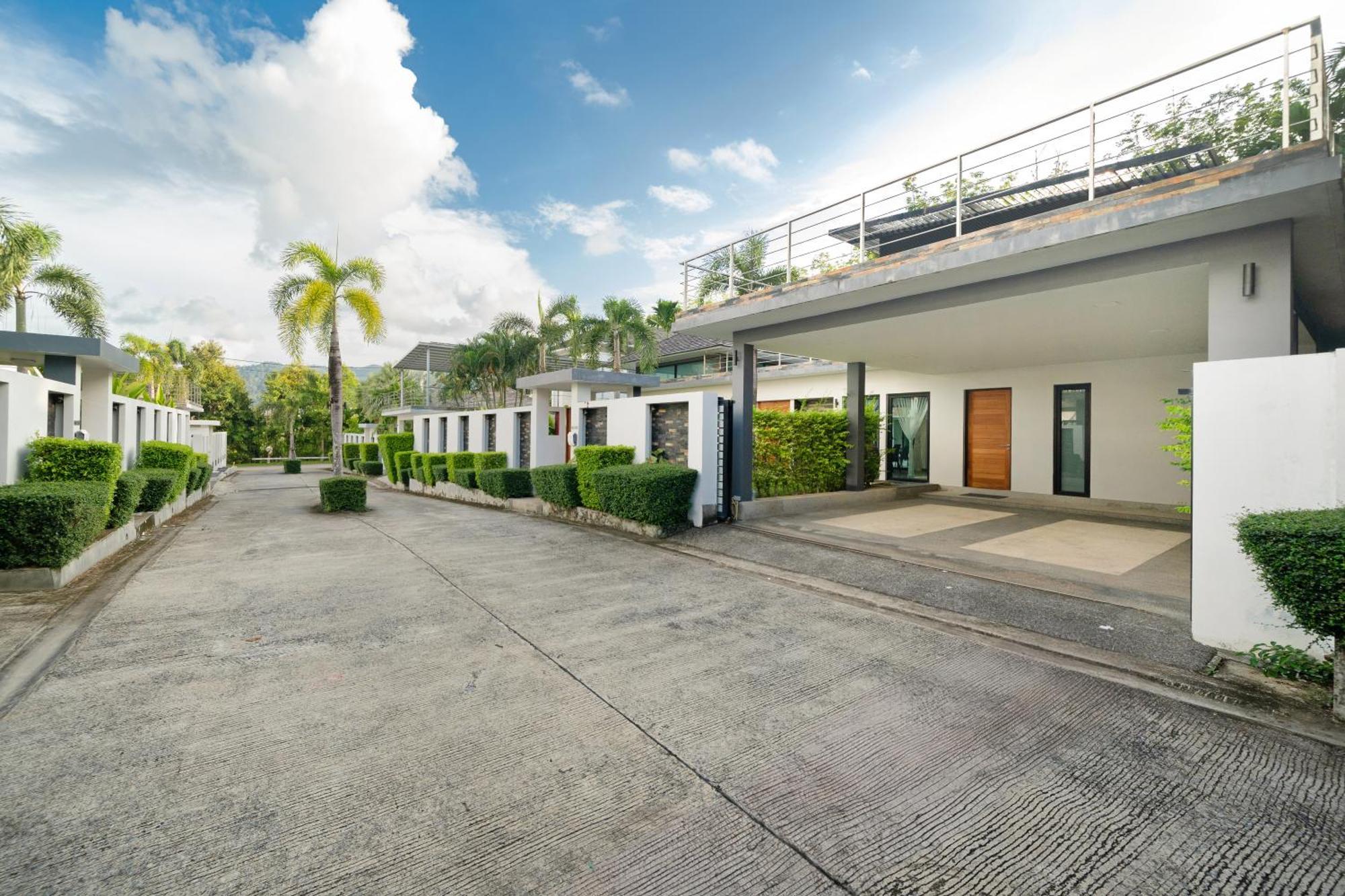 Diamond By Ryan, Boat Avenue * Phuket