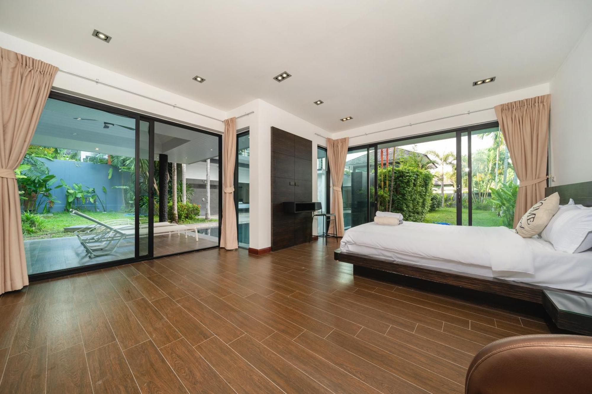 Diamond By Ryan, Boat Avenue * Phuket