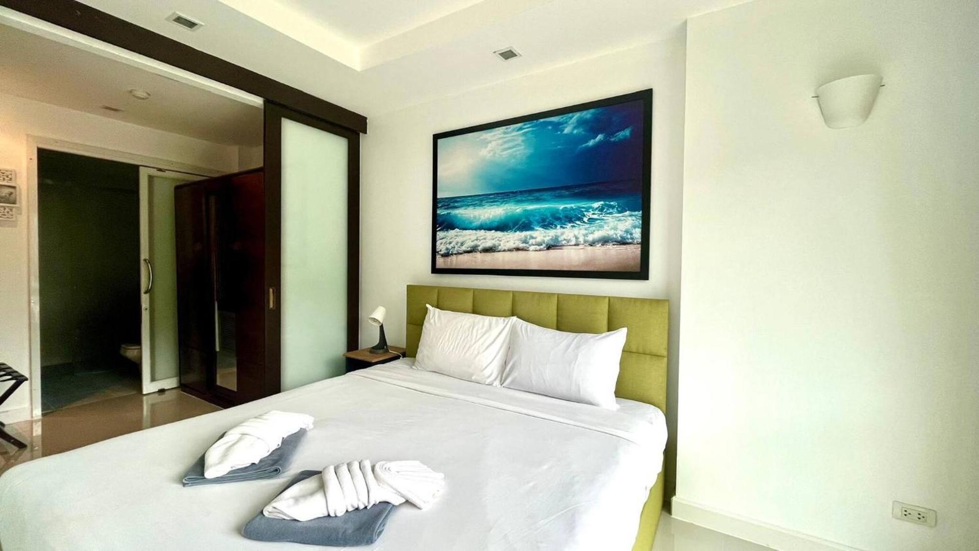Large 1 Bedroom1 Bathroom 1 Km Walking To