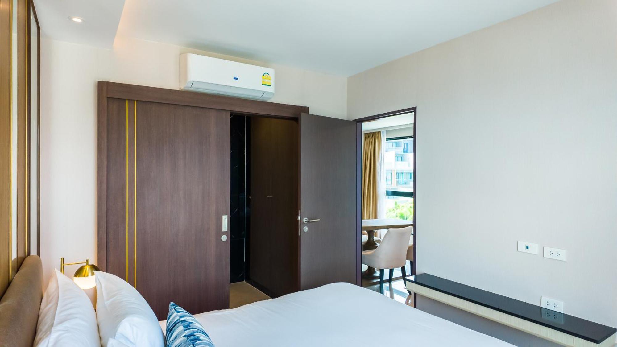 2 Bedrooms On Surin Apartment Ban Lum Fuang