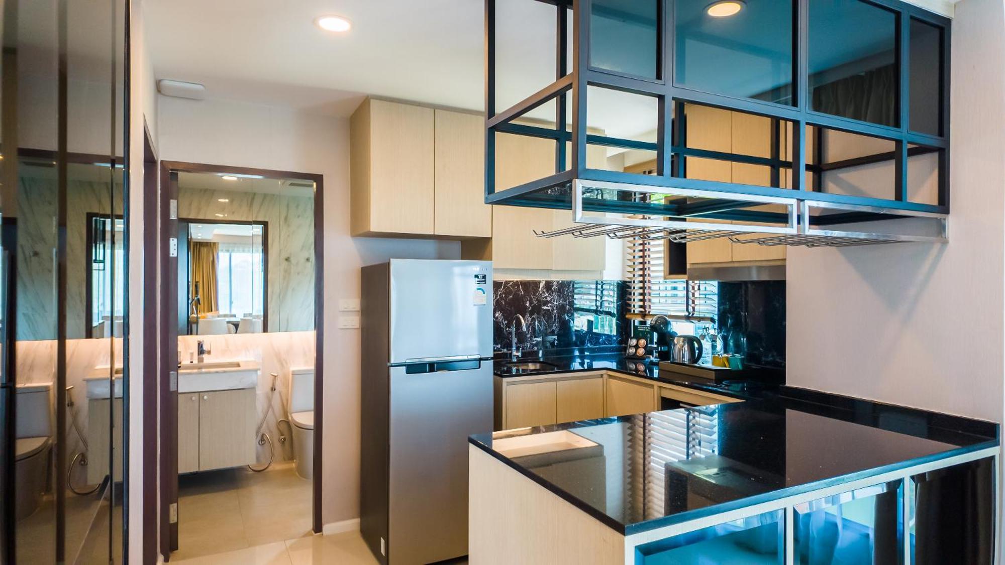 2 Bedrooms On Surin Apartment Ban Lum Fuang