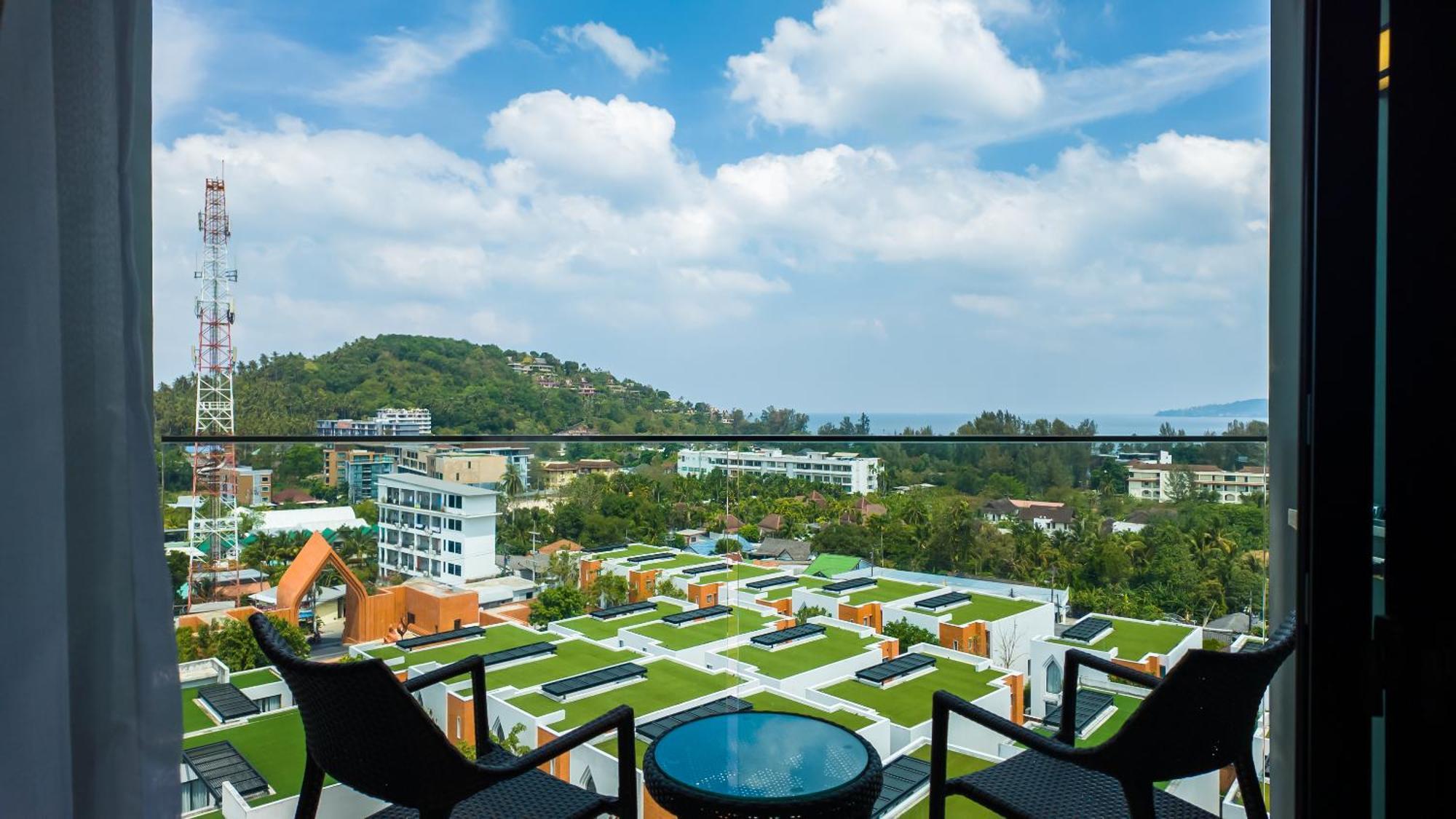 2 Bedrooms On Surin Apartment *