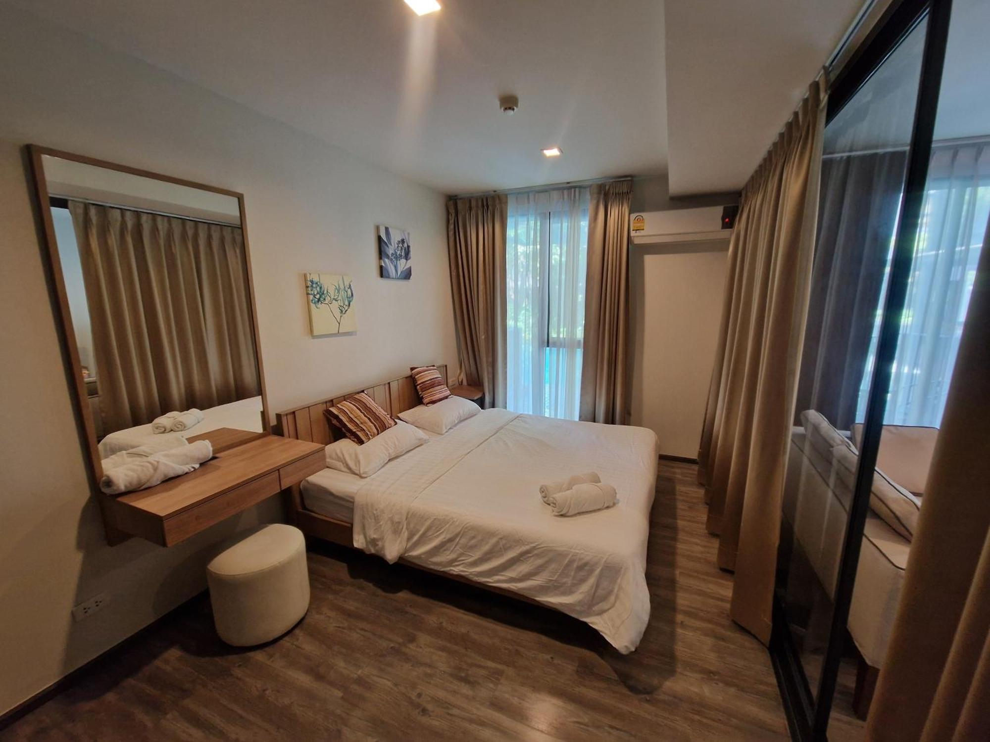 The Deck With Pool Access * Patong