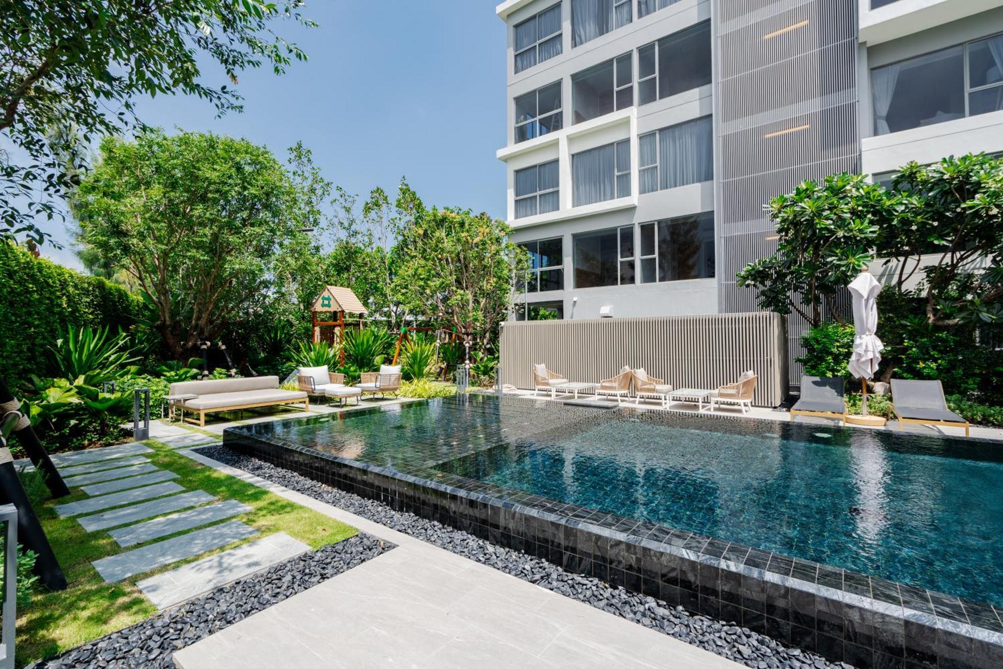 Spacious With Panoramic View In Laguna *