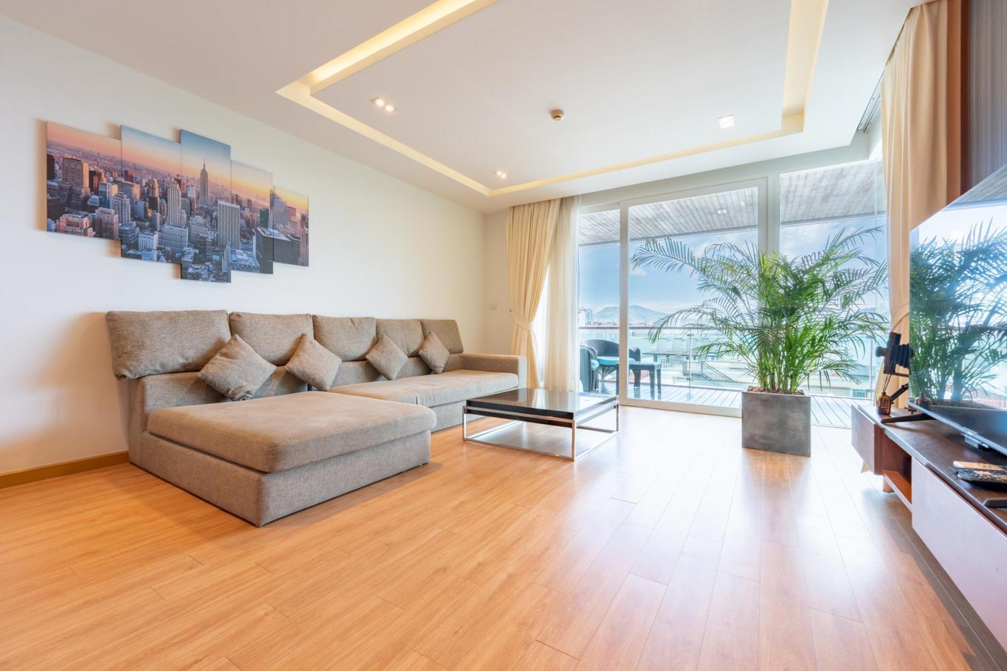 The Privilege Aparthotel Patong