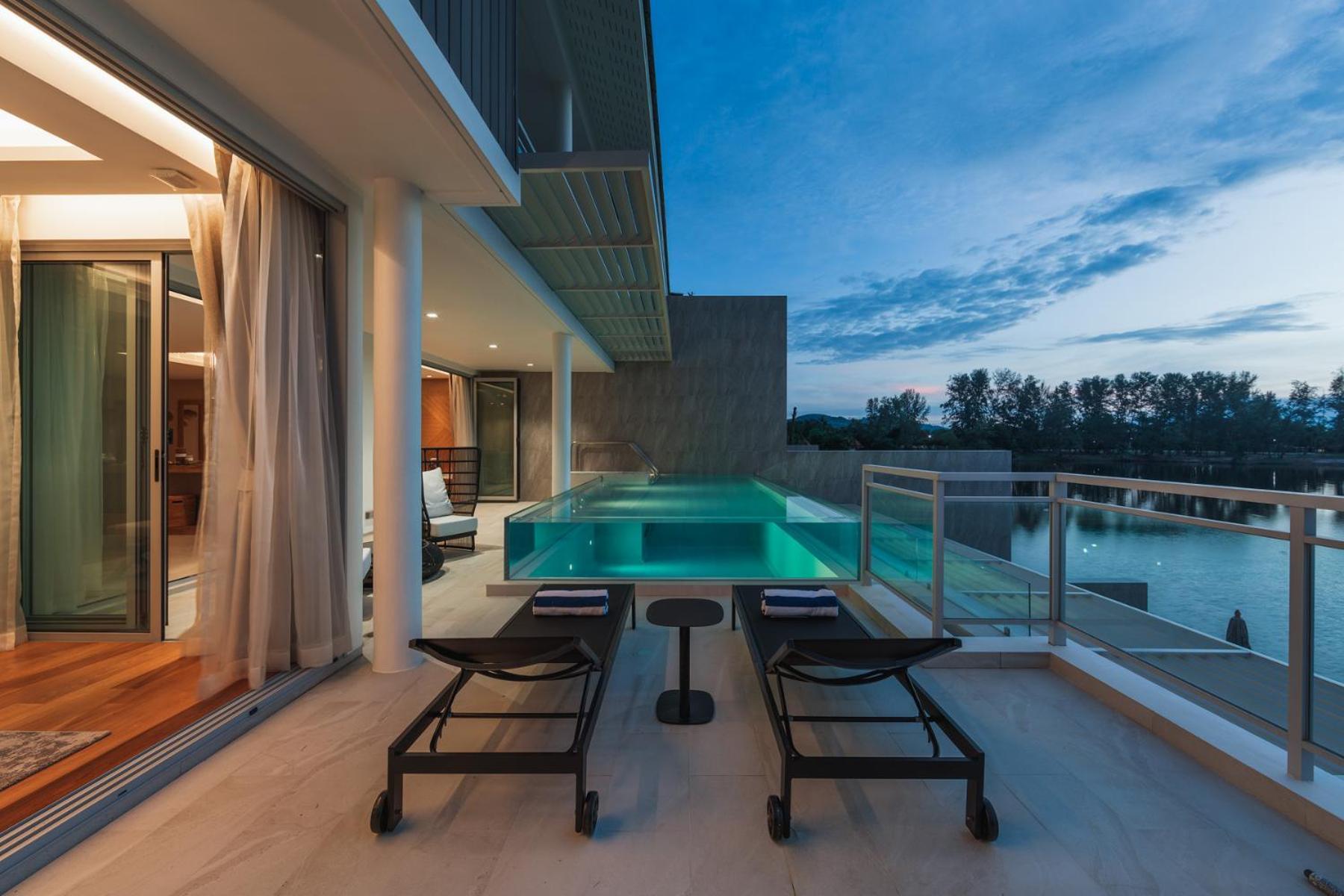Beachfront Residences - Stunning Sea And View Apartment