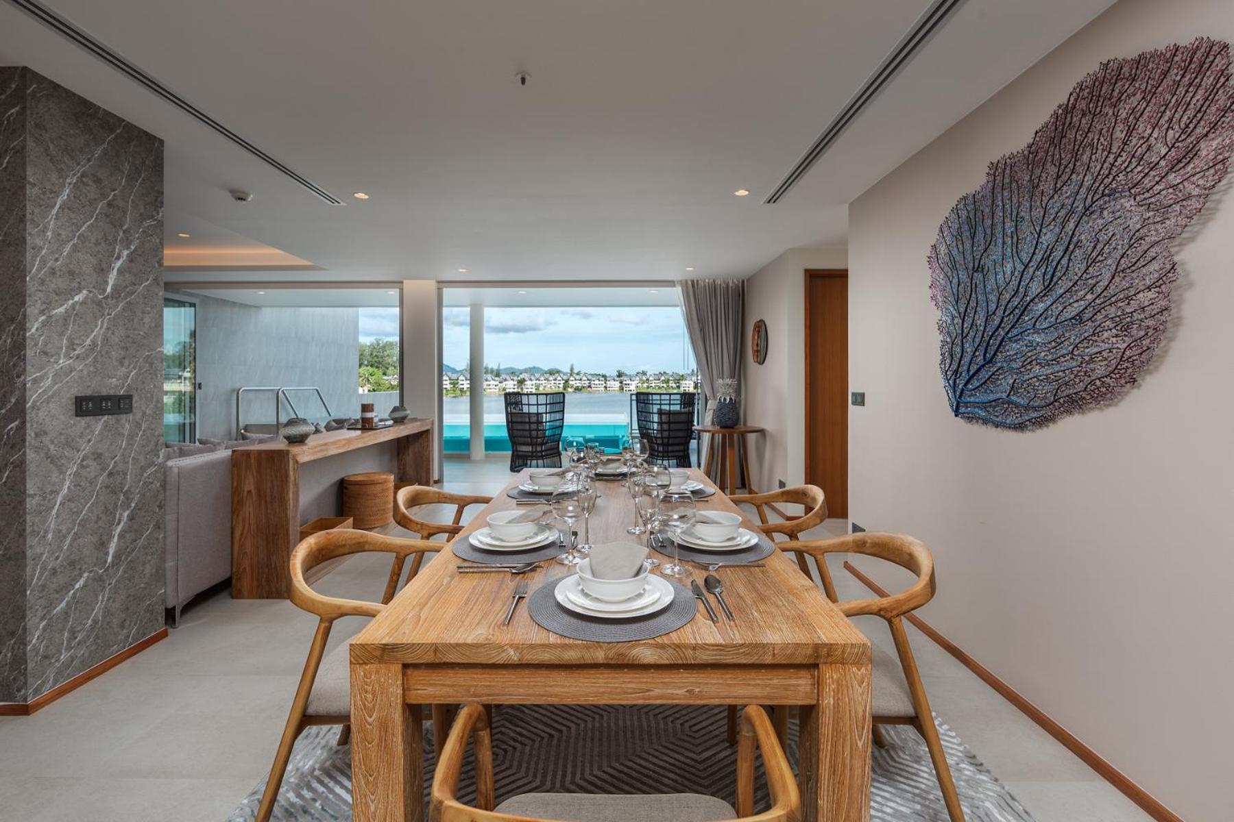 Beachfront Residences - Stunning Sea And View Apartment