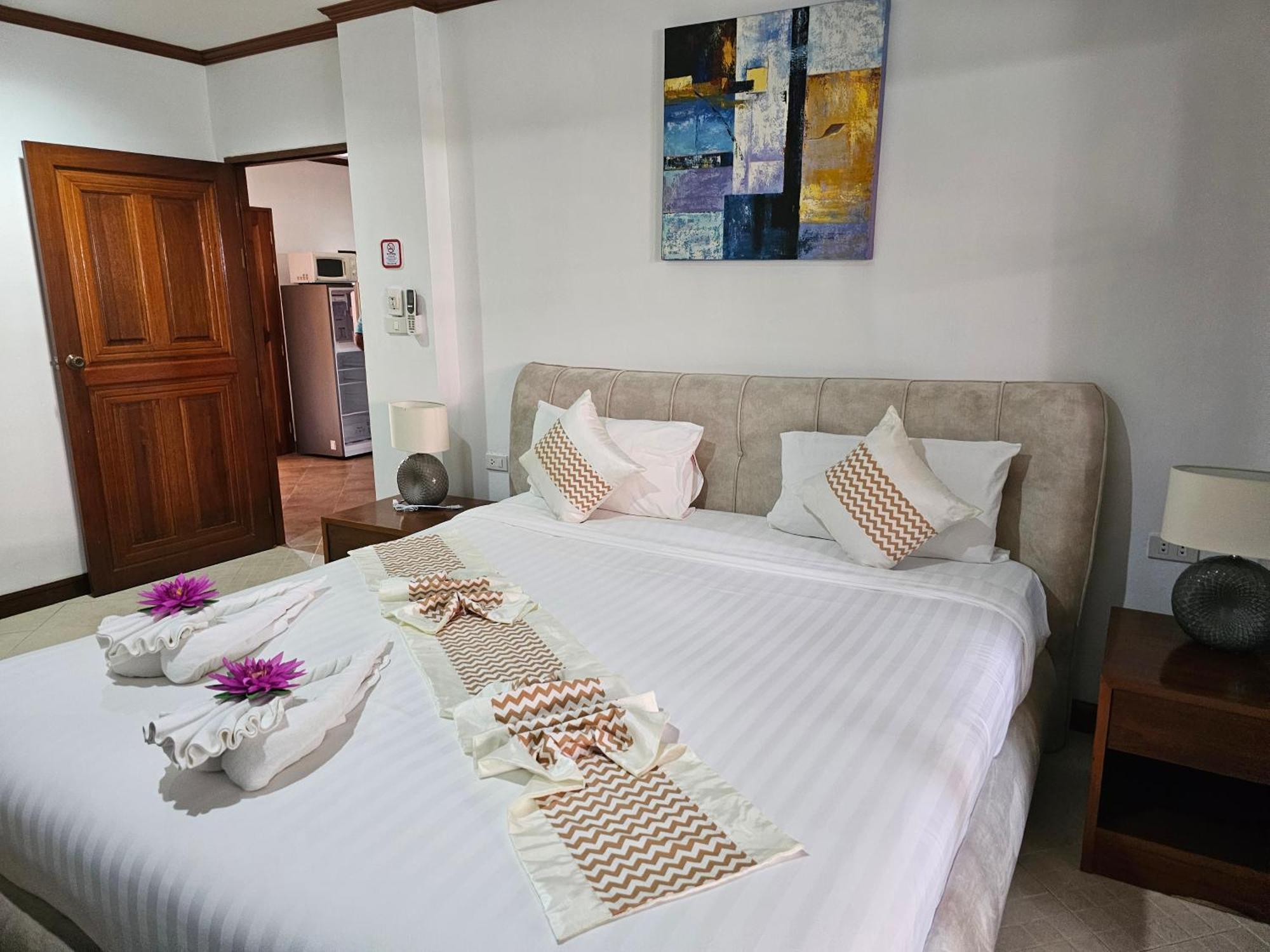 Sai Rougn Apartment Patong