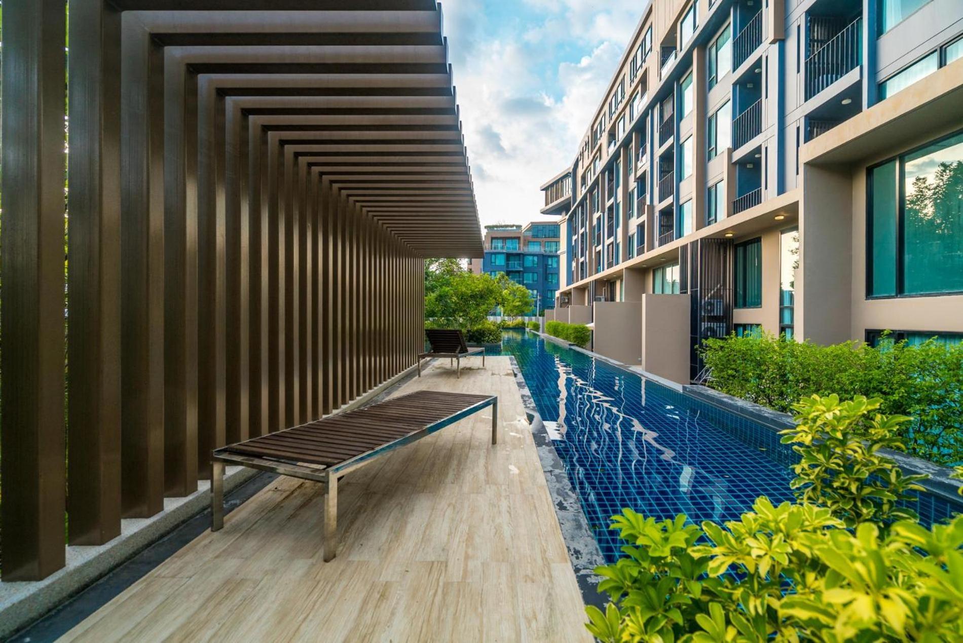 Floor At Aristo By Lofty *