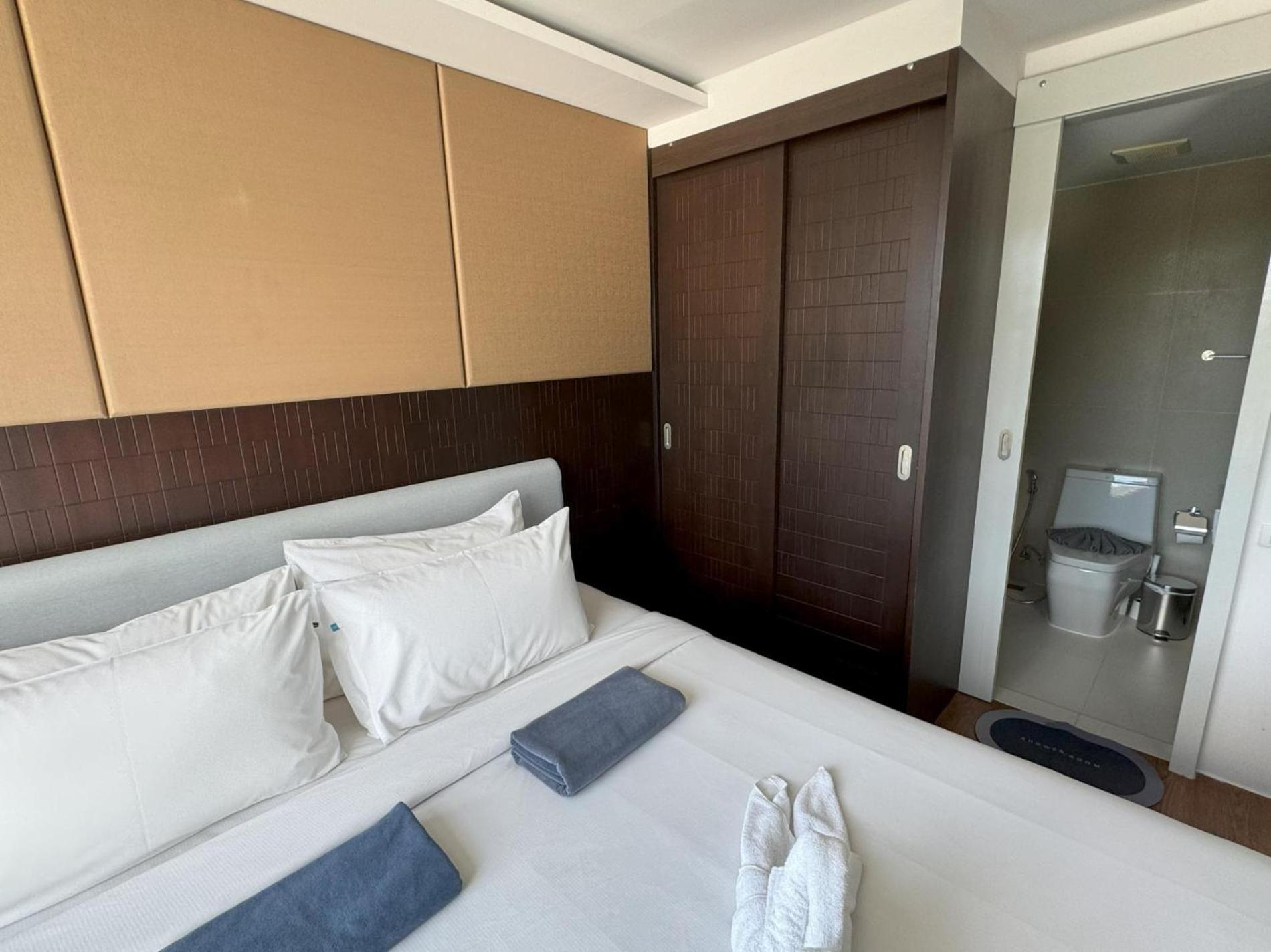 Floor At Aristo By Lofty Apartment *