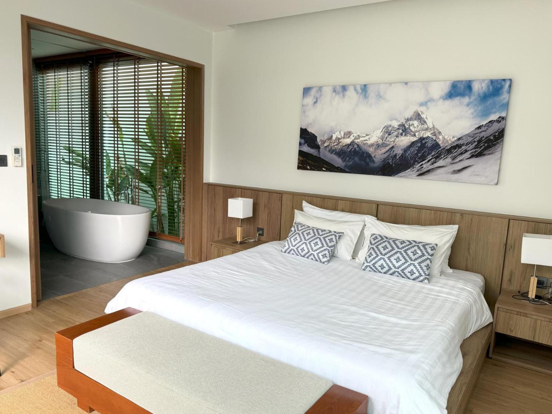 Luxury Serenity In The Heart Of Bangtao Villa *