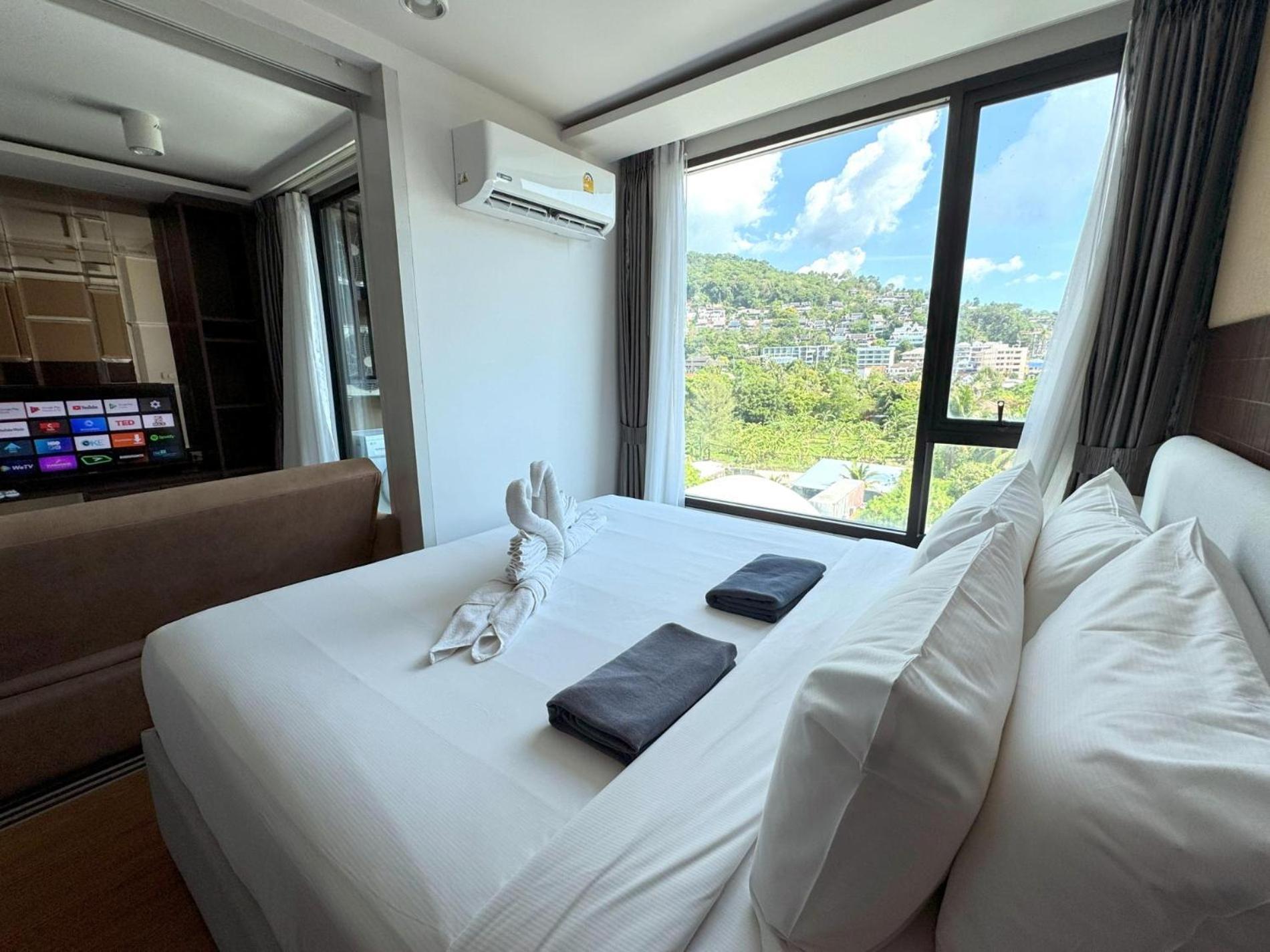 Floor At Aristo By Lofty Apartment *
