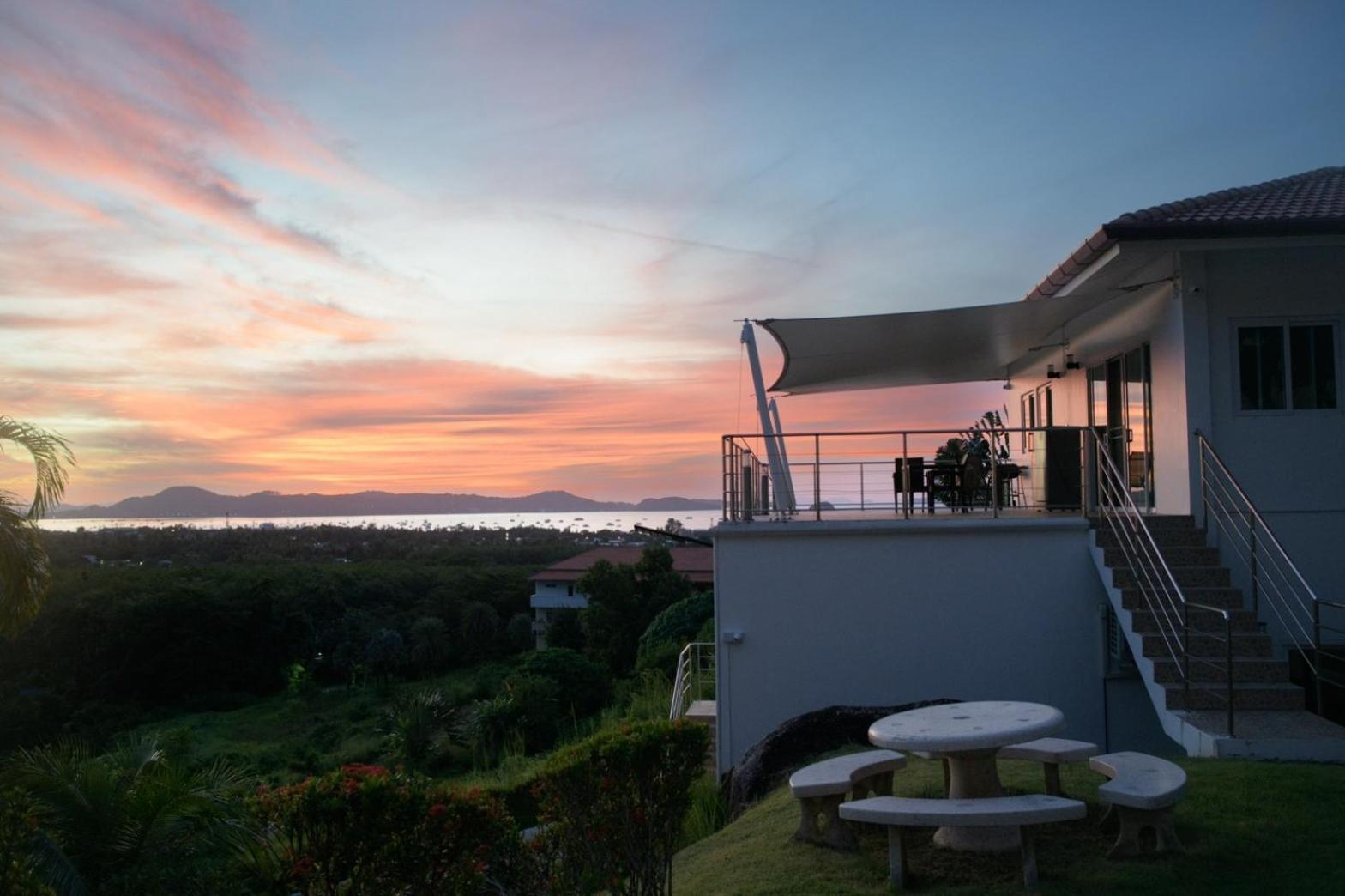 Asava Rawai Sea View Private Apartment Ban Kata