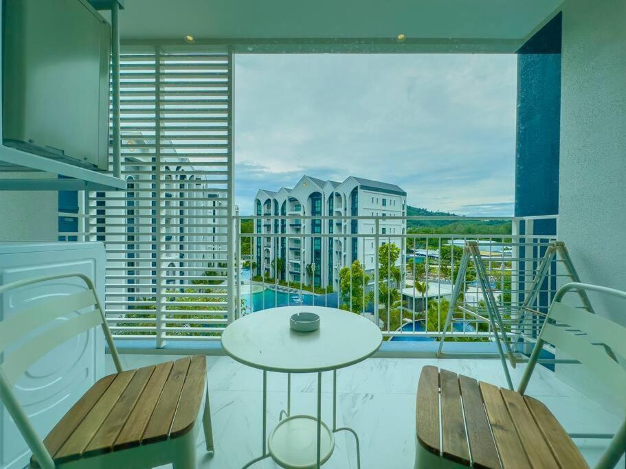 250m 6 Pools Kids Club In 1 Place ! C111