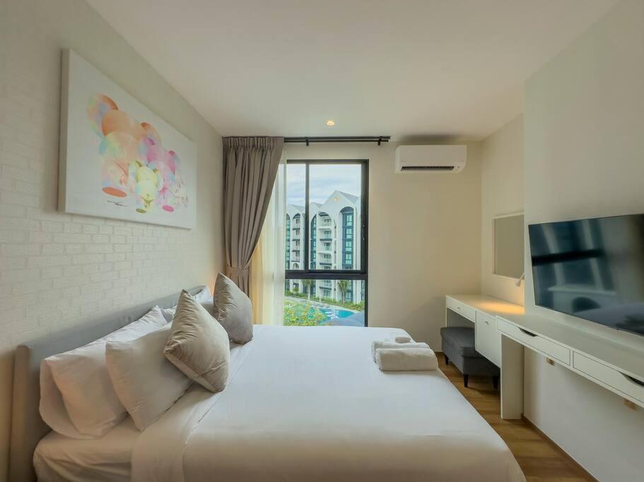 250m 6 Pools Kids Club In 1 Place ! C111 Apartment *
