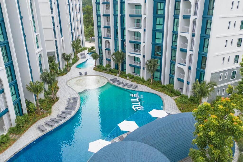 Apartment 250m 6 Pools Kids Club In 1 Place ! C111 *