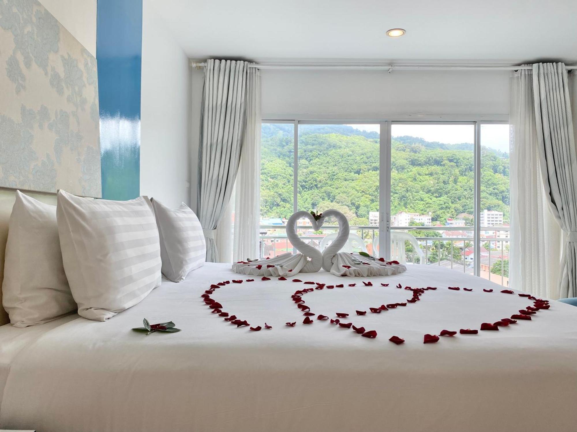 Platinums Hotel