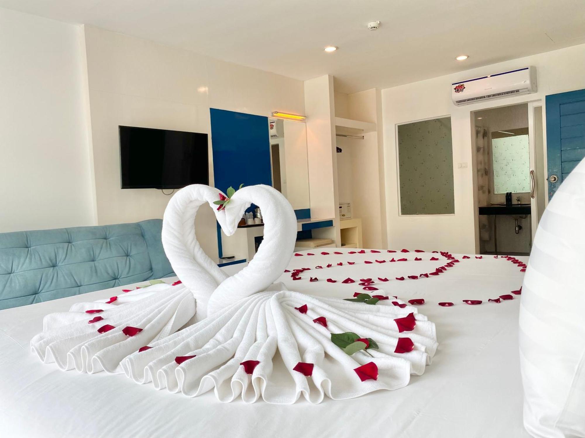 Platinums Hotel