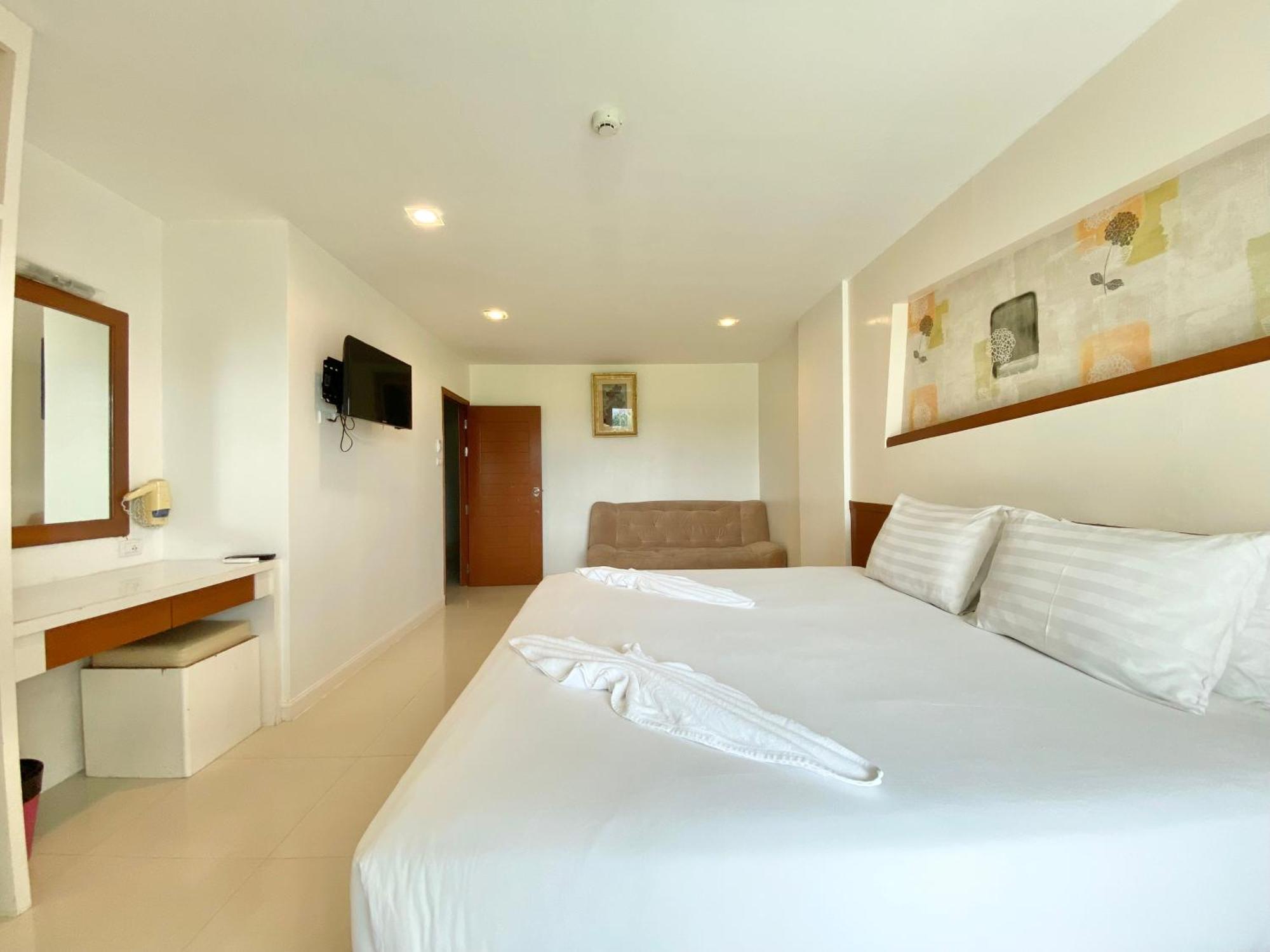 Platinums Hotel Patong