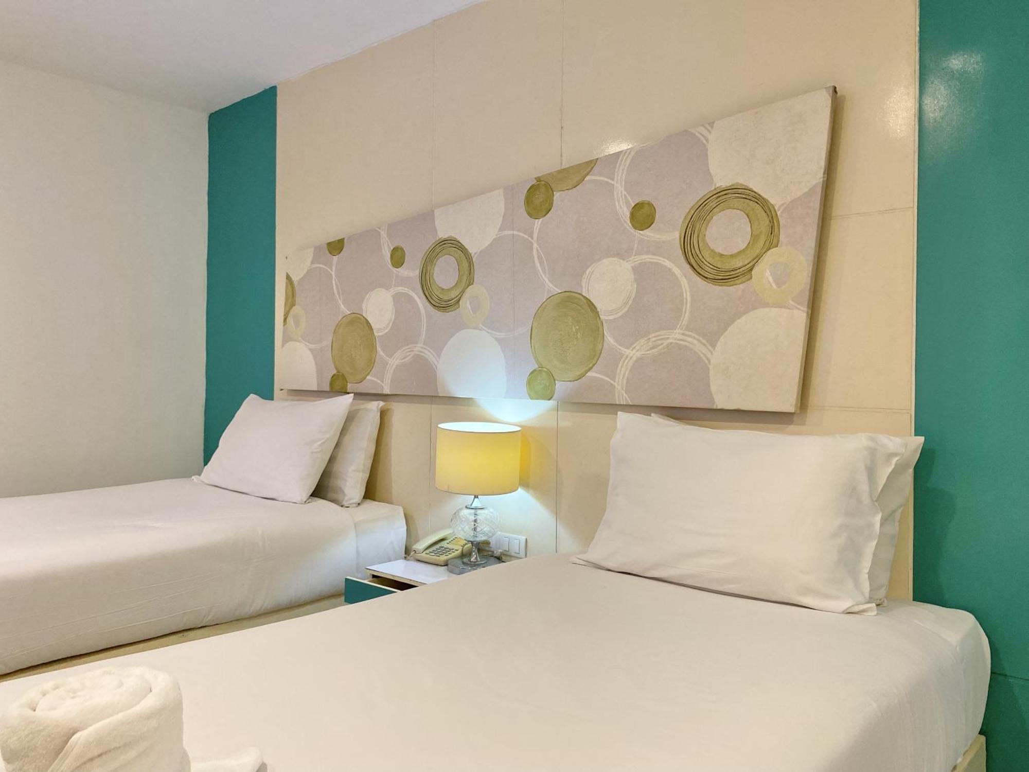 Hotel Platinums
