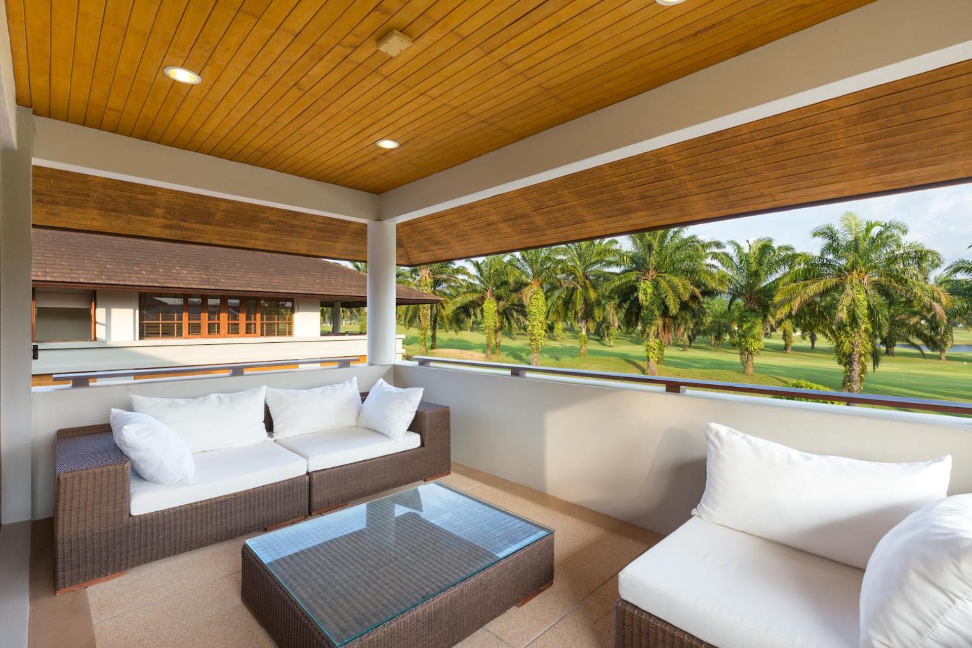 Villa 18 - Serene Golf Escape *