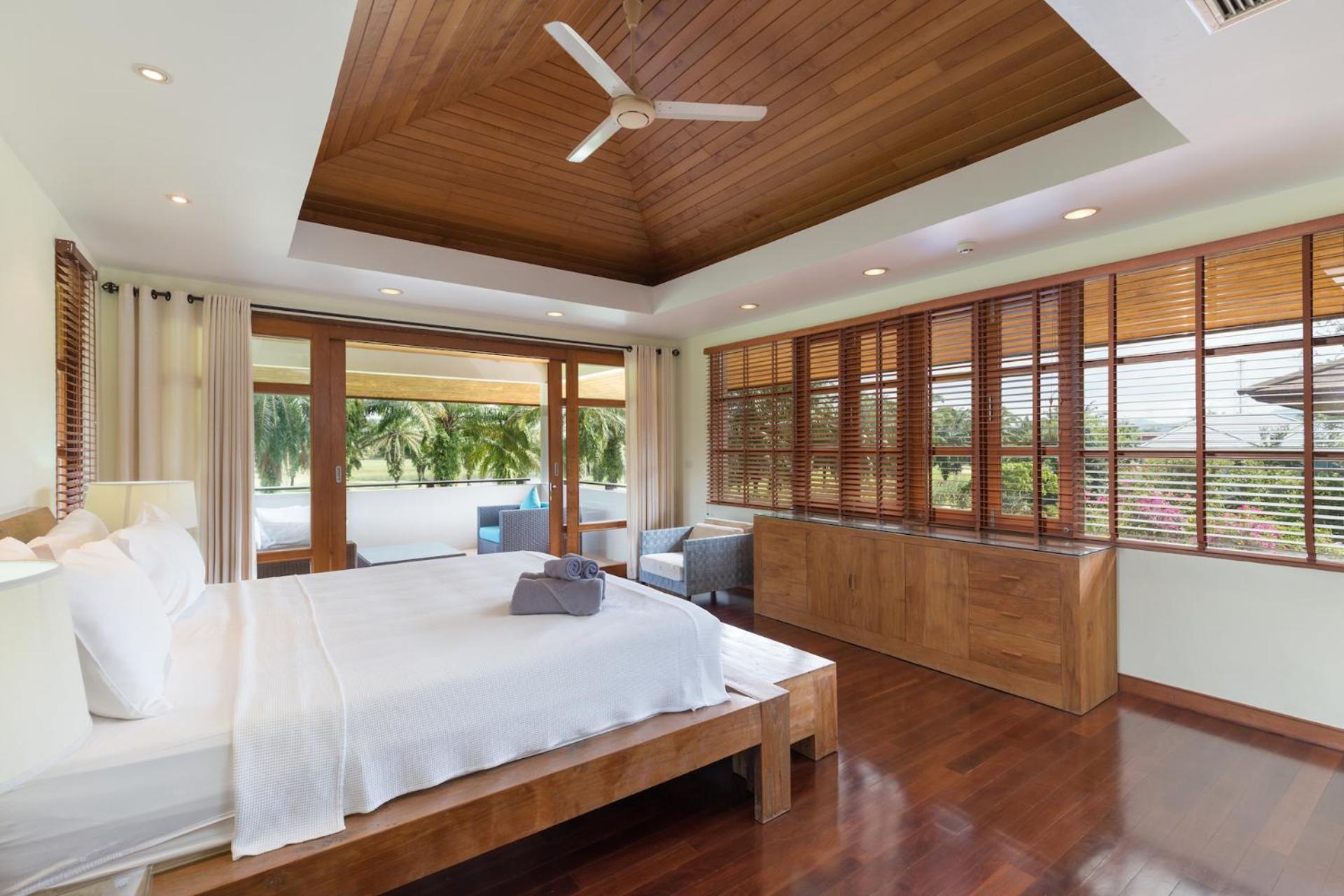 Villa 18 - Serene Golf Escape