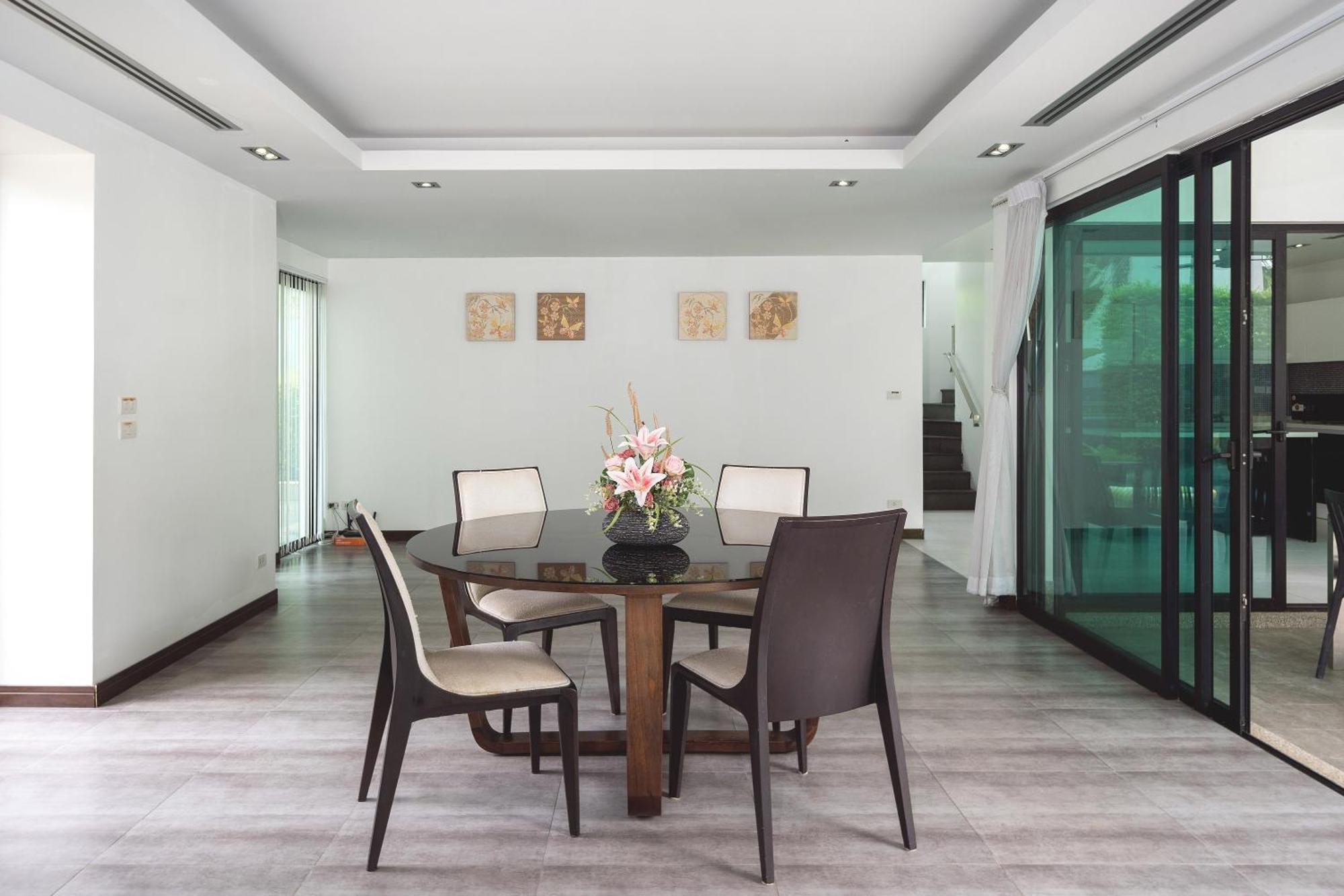 Villa Diamond By Ryan, Boat Avenue *
