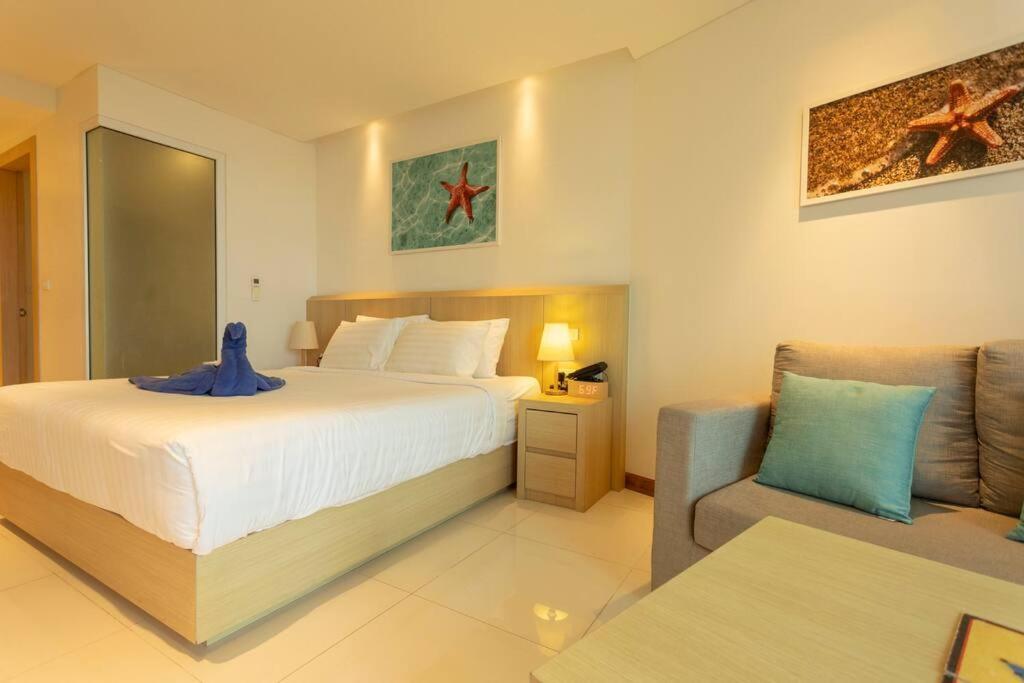 Sea View Bar 5 Dinning Front F4 C114 Apartment