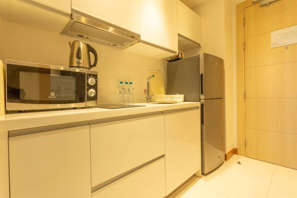 Apartment Sea View Bar 5 Dinning Front F4 C114 Rawai