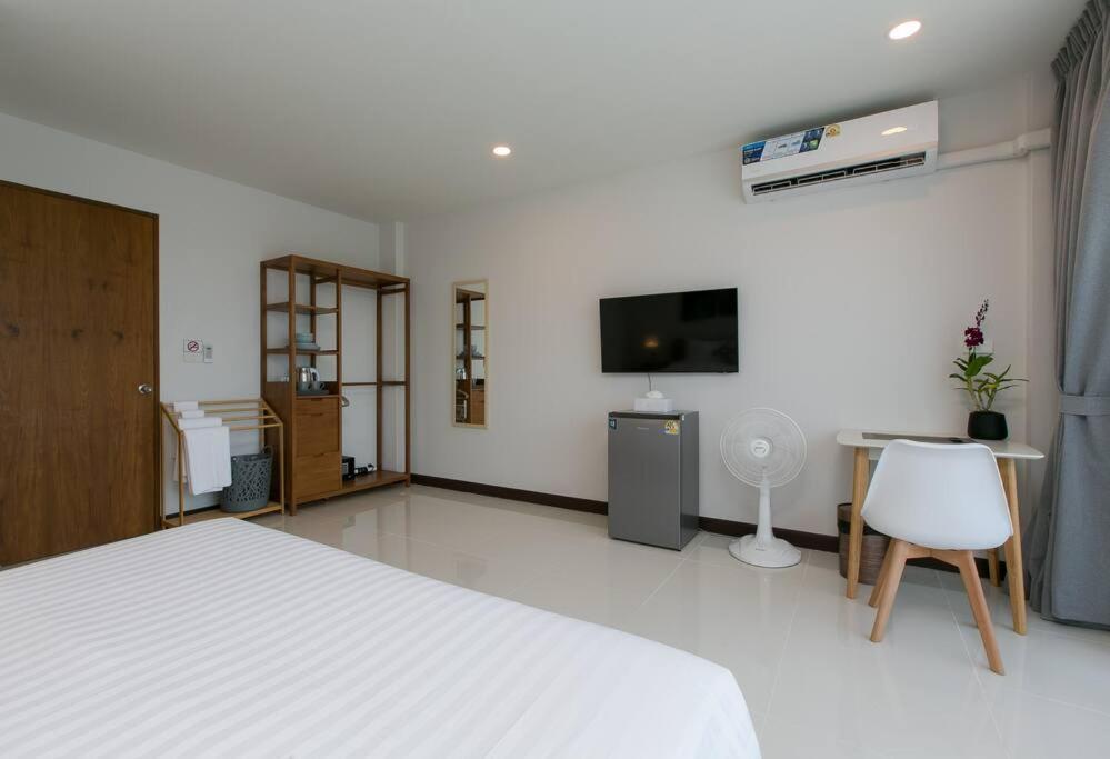 Wow Academy & Soi Tai-aed 3a Apartment *