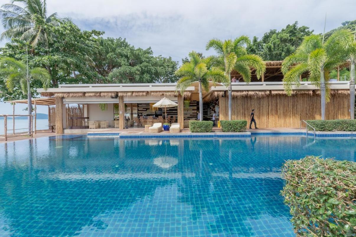 Dahlia 2 Bedroom Amazing Seaview *